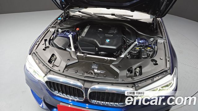 BMW 5-Series 530i xDrive M Sport Package Plus