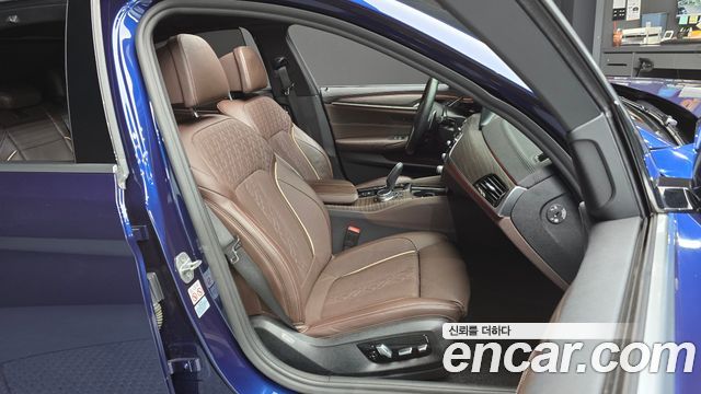 BMW 5-Series 530i xDrive M Sport Package Plus