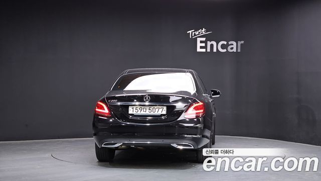 Mercedes-Benz C-Class C200