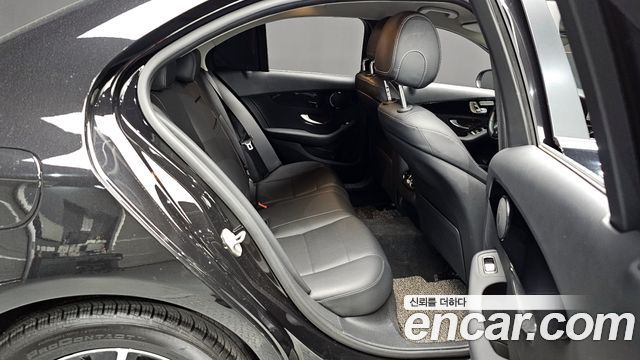 Mercedes-Benz C-Class C200