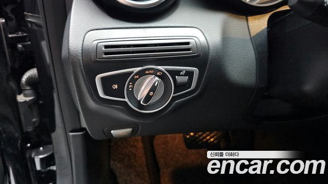 Mercedes-Benz C-Class C200