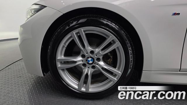 BMW 3-Series 330i M Sport