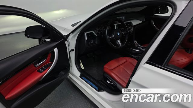 BMW 3-Series 330i M Sport