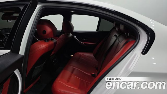 BMW 3-Series 330i M Sport