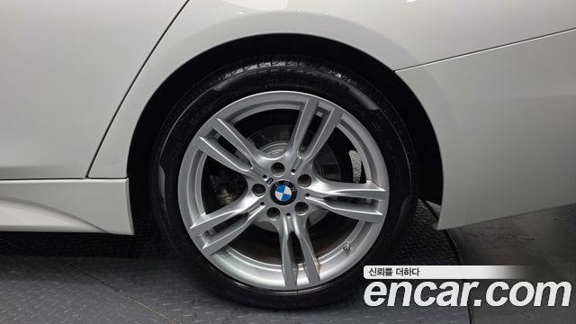 BMW 3-Series 330i M Sport