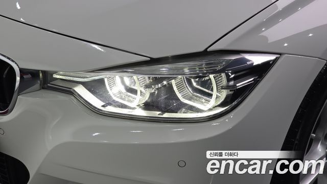 BMW 3-Series 330i M Sport