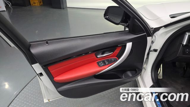 BMW 3-Series 330i M Sport
