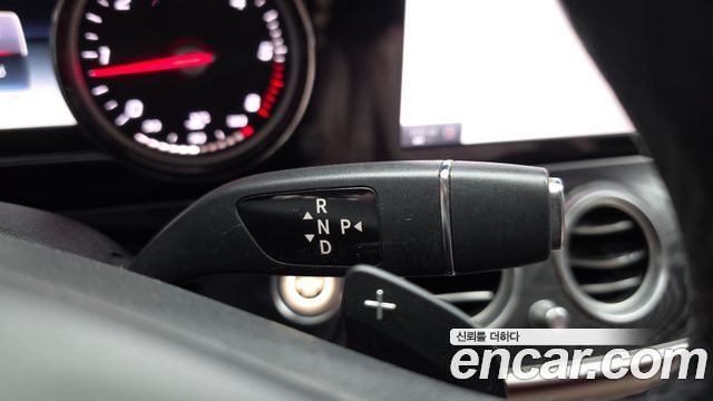 Mercedes-Benz E-Class E220d Avantgarde