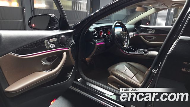 Mercedes-Benz E-Class E220d Avantgarde
