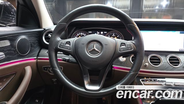 Mercedes-Benz E-Class E220d Avantgarde