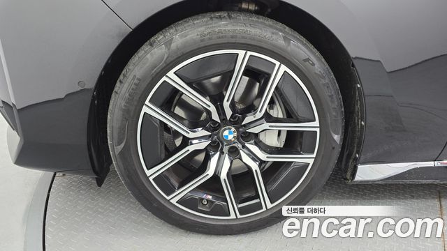 BMW 7-Series 740i sDrive M Sport