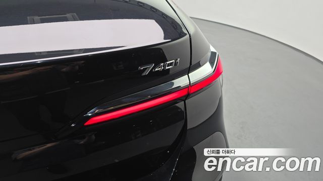 BMW 7-Series 740i sDrive M Sport