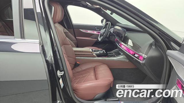 BMW 7-Series 740i sDrive M Sport