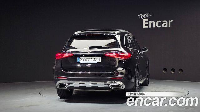Mercedes-Benz GLC-Class GLC300 4MATIC AMG Line