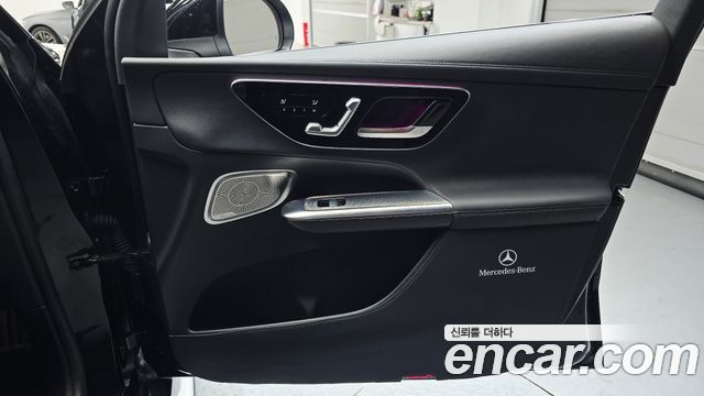 Mercedes-Benz GLC-Class GLC300 4MATIC AMG Line