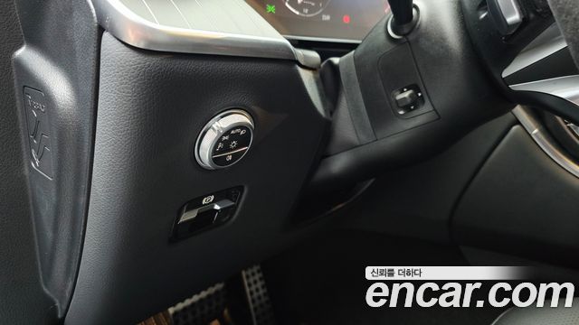 Mercedes-Benz GLC-Class GLC300 4MATIC AMG Line