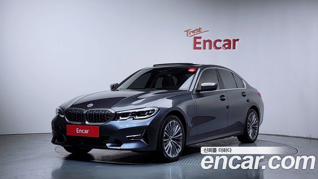 BMW 3-Series 330e Luxury
