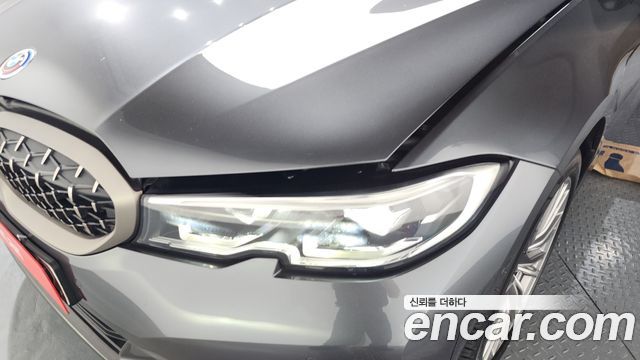 BMW 3-Series 330e Luxury