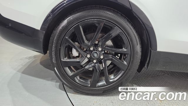 Land Rover Discovery 3.0 TD6 HSE Luxury
