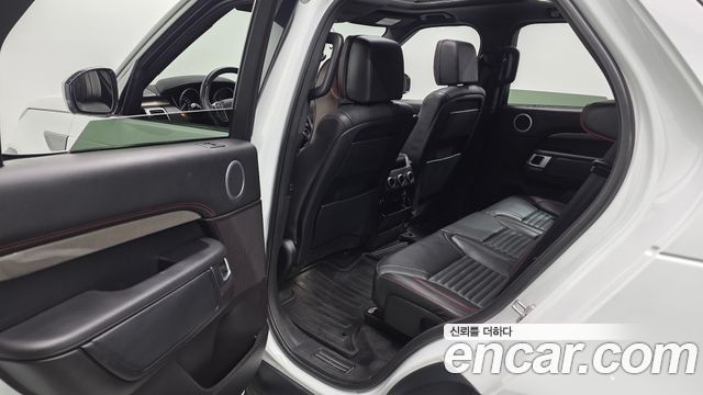 Land Rover Discovery 3.0 TD6 HSE Luxury