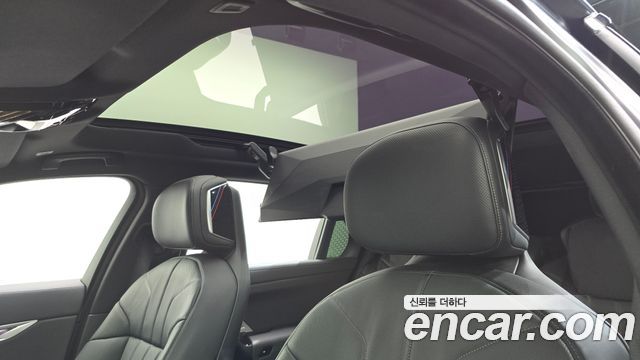 BMW 7-Series 740i xDrive M Sport Individual All Black Edition