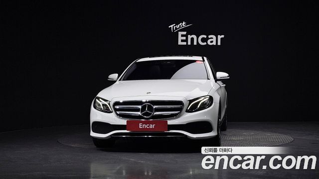 Mercedes-Benz E-Class E300 Avantgarde