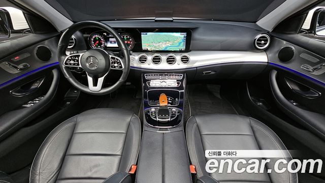 Mercedes-Benz E-Class E300 Avantgarde