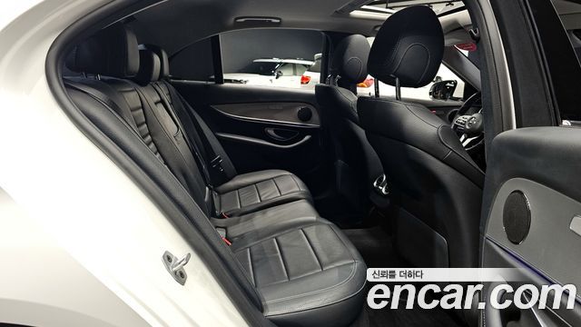 Mercedes-Benz E-Class E300 Avantgarde