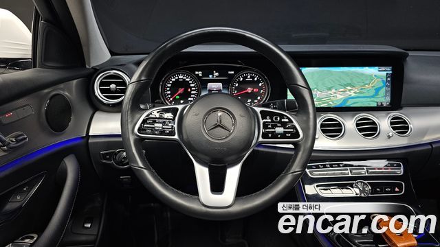 Mercedes-Benz E-Class E300 Avantgarde