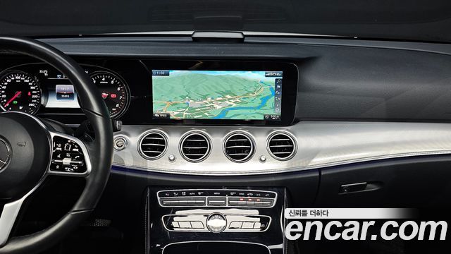 Mercedes-Benz E-Class E300 Avantgarde