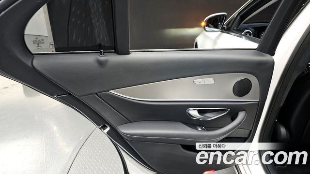 Mercedes-Benz E-Class E300 Avantgarde