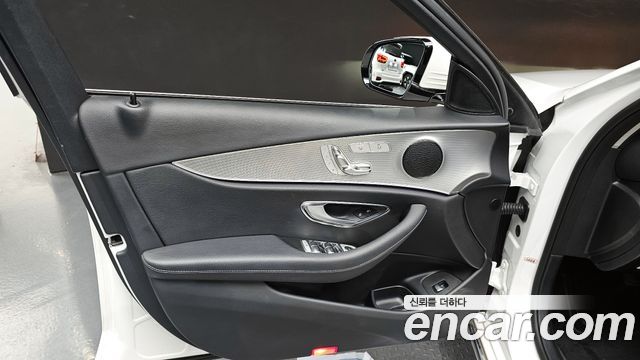 Mercedes-Benz E-Class E300 Avantgarde