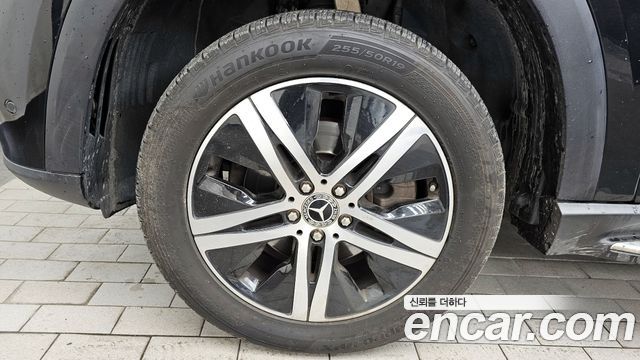 Mercedes-Benz GLE-Class GLE300d 4MATIC