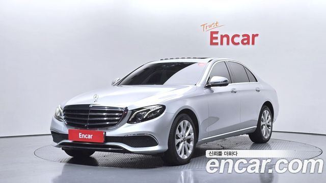 Mercedes-Benz E-Class E300 4MATIC Exclusive