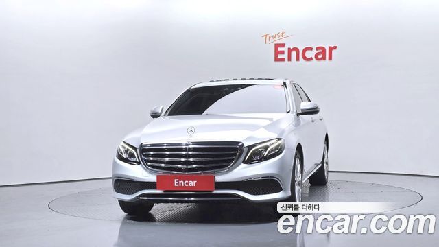 Mercedes-Benz E-Class E300 4MATIC Exclusive