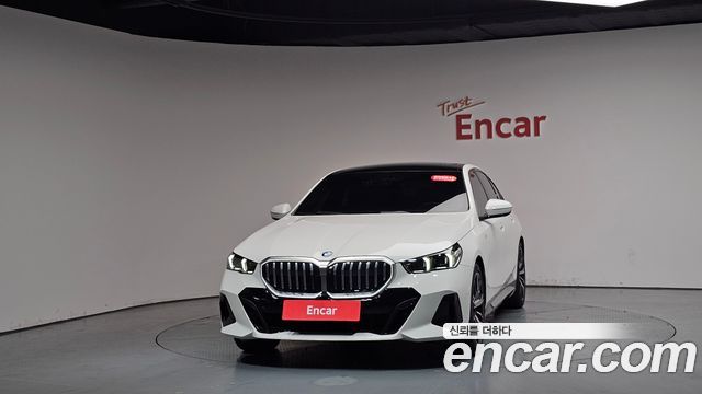 BMW 5-Series 530i xDrive M Sport