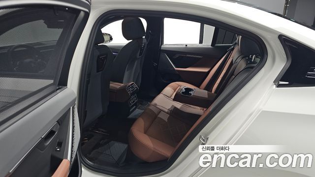 BMW 5-Series 530i xDrive M Sport