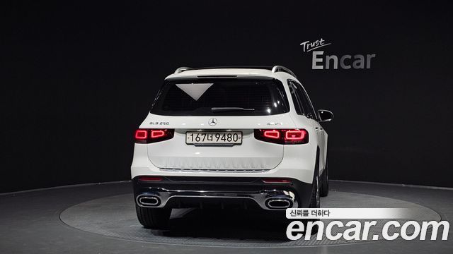 Mercedes-Benz GLB-Class GLB250 4MATIC
