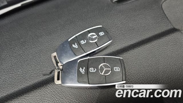 Mercedes-Benz GLB-Class GLB250 4MATIC