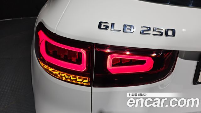 Mercedes-Benz GLB-Class GLB250 4MATIC