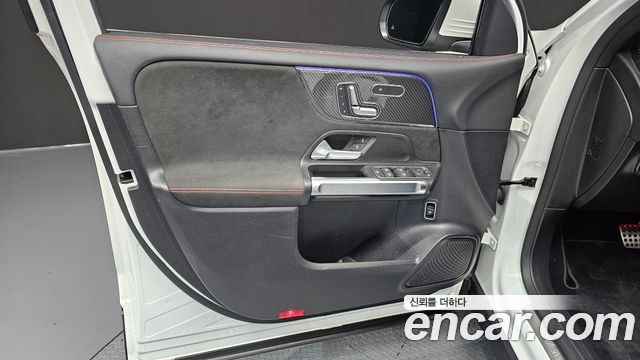 Mercedes-Benz GLB-Class GLB250 4MATIC