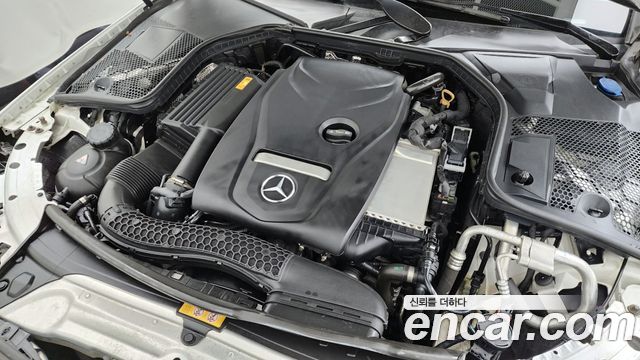 Mercedes-Benz C-Class C200 Avantgarde