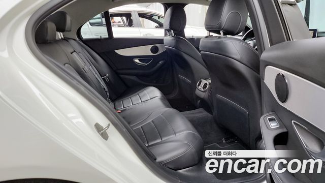 Mercedes-Benz C-Class C200 Avantgarde