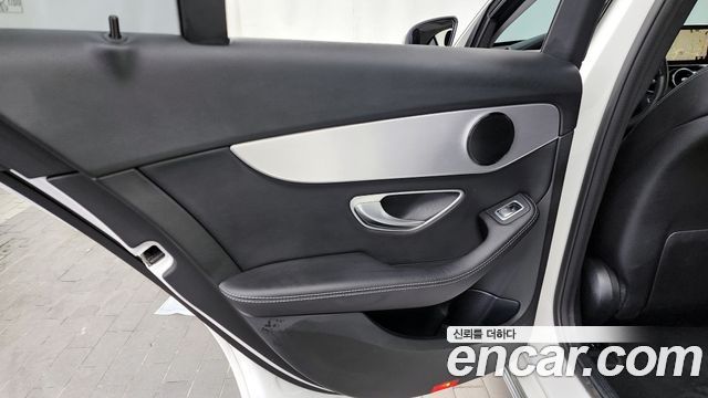 Mercedes-Benz C-Class C200 Avantgarde