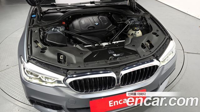 BMW 5-Series 520d M Sport package