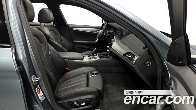BMW 5-Series 520d M Sport package