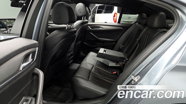 BMW 5-Series 520d M Sport package