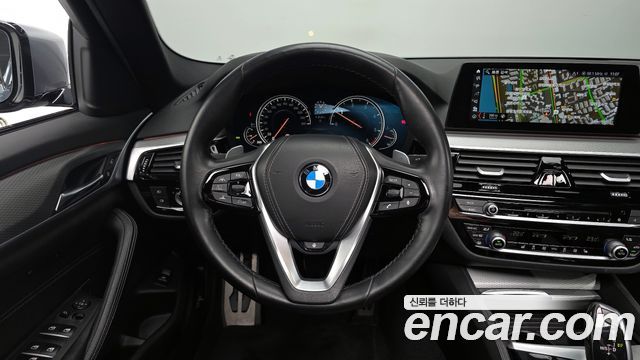 BMW 5-Series 520d M Sport package