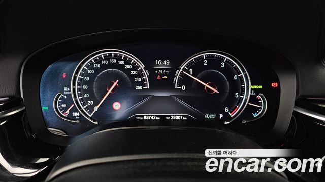 BMW 5-Series 520d M Sport Package Plus