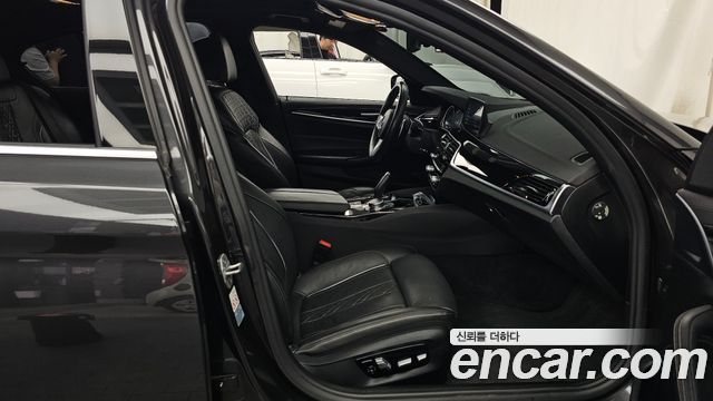 BMW 5-Series 520d M Sport Package Plus